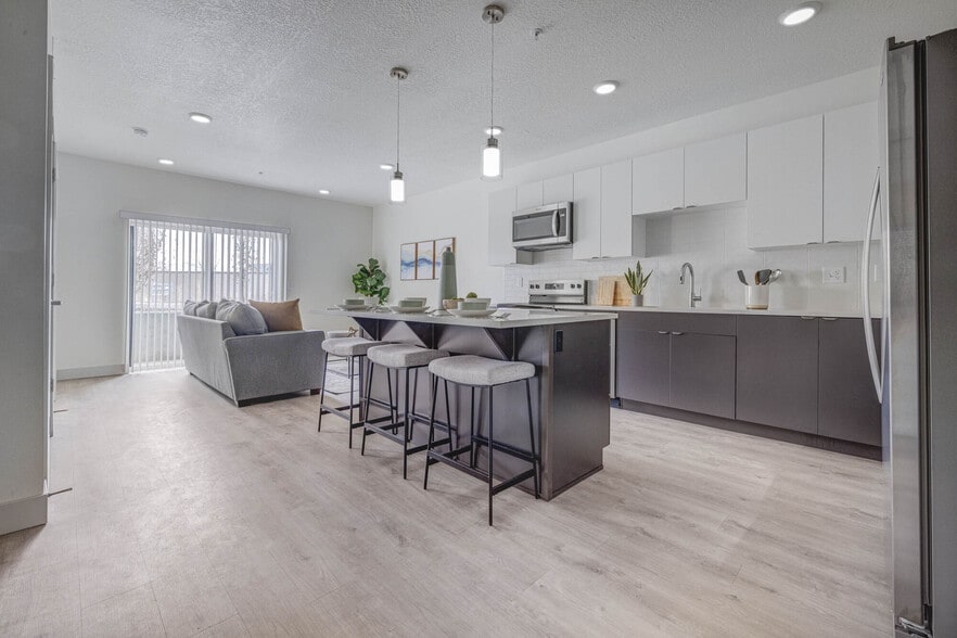 More Photos Of 447 W 4800 S, Murray Apartments For Lease
