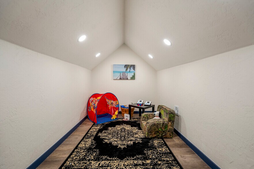More Photos Of 1823 W 51st St, Tulsa Freestanding For Sale