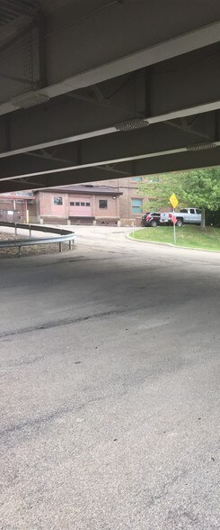 More Photos Of 2-4 S Portage St, Westfield Office For Lease