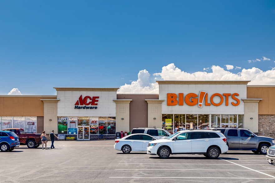 More Photos Of 2401 North Ave, Grand Junction Unknown For Lease