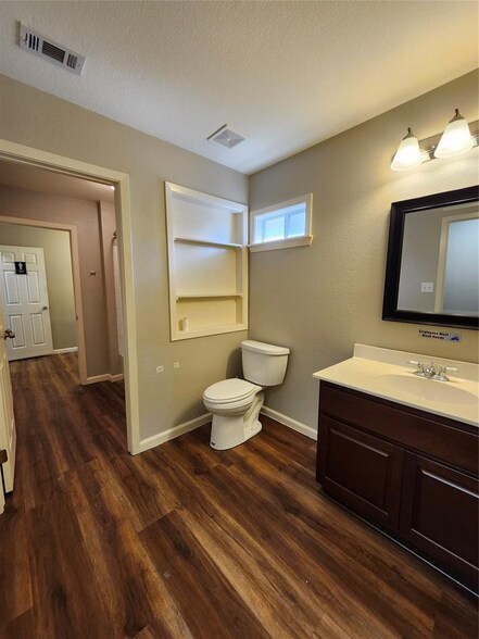 More Photos Of 12716 Fitzhugh Rd, Austin Office For Lease