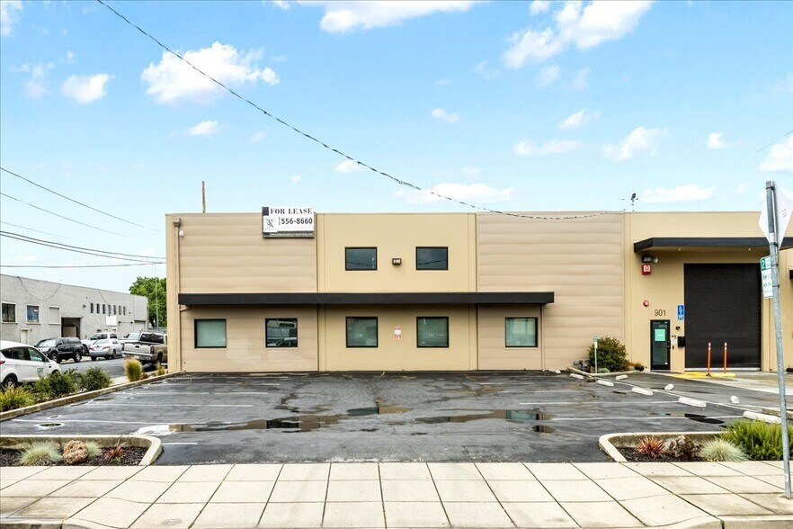 More Photos Of 901 Shasta St, Redwood City Warehouse For Lease