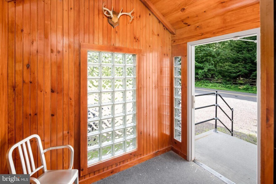 More Photos Of 1821 River Rd, Upper Black Eddy Restaurant For Sale