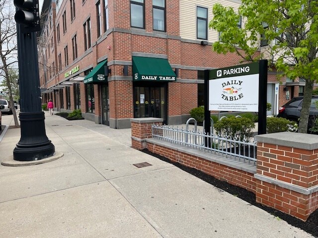 More Photos Of 135 Lafayette St, Salem Apartments For Lease