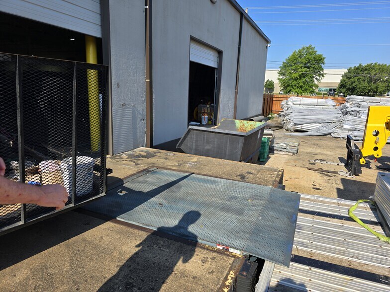 More Photos Of 11042 Wildwood Dr, Olive Branch Warehouse For Lease