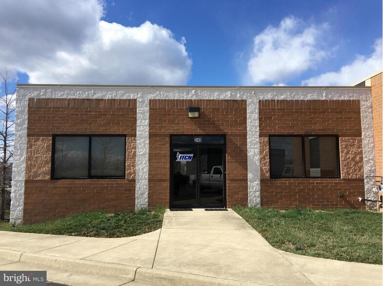 More Photos Of 240-254 Airport Rd, Winchester Light Distribution For Sale