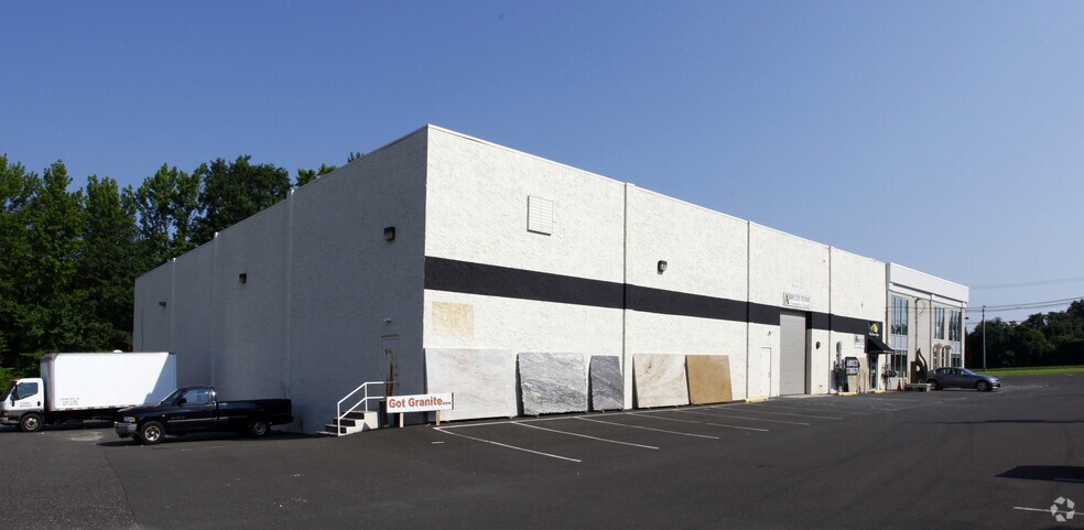 More Photos Of 1641 E Marlton Pike, Cherry Hill Showroom For Lease