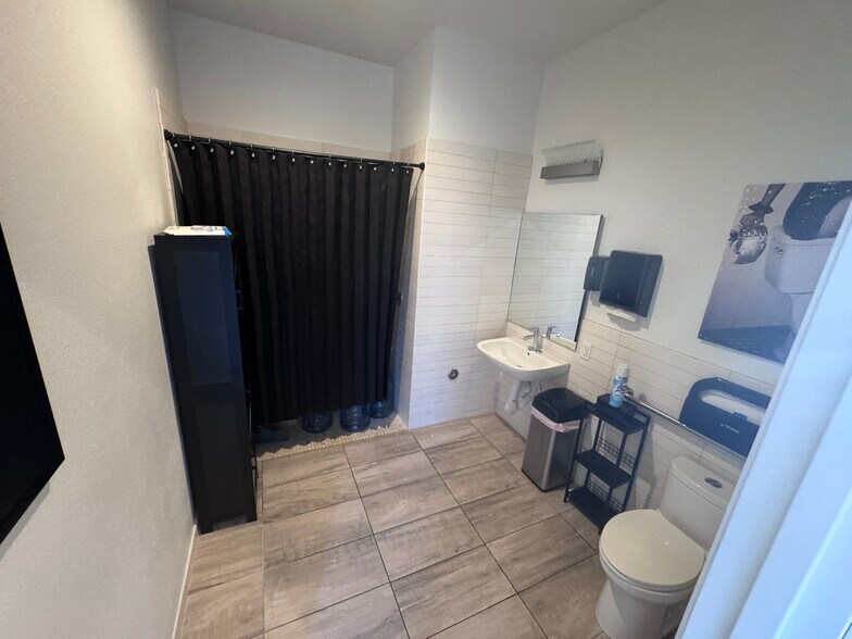 More Photos Of 7336 W Post Rd, Las Vegas Loft Creative Space For Lease