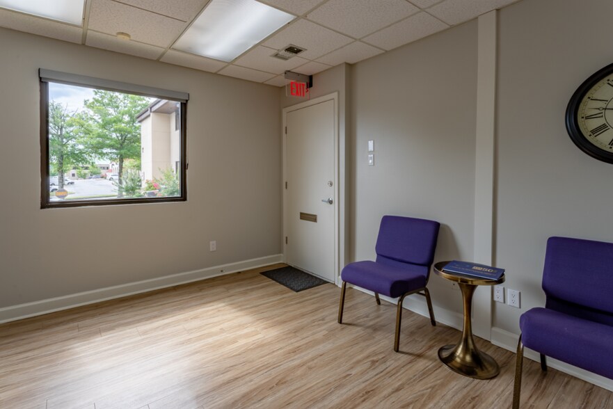 More Photos Of 2024 Arkansas Valley Dr, Little Rock Office For Sale