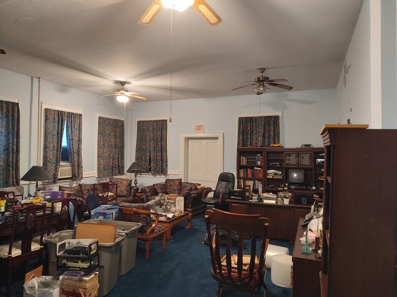 More Photos Of 126 Rutgers Ave, Jersey City Specialty For Sale