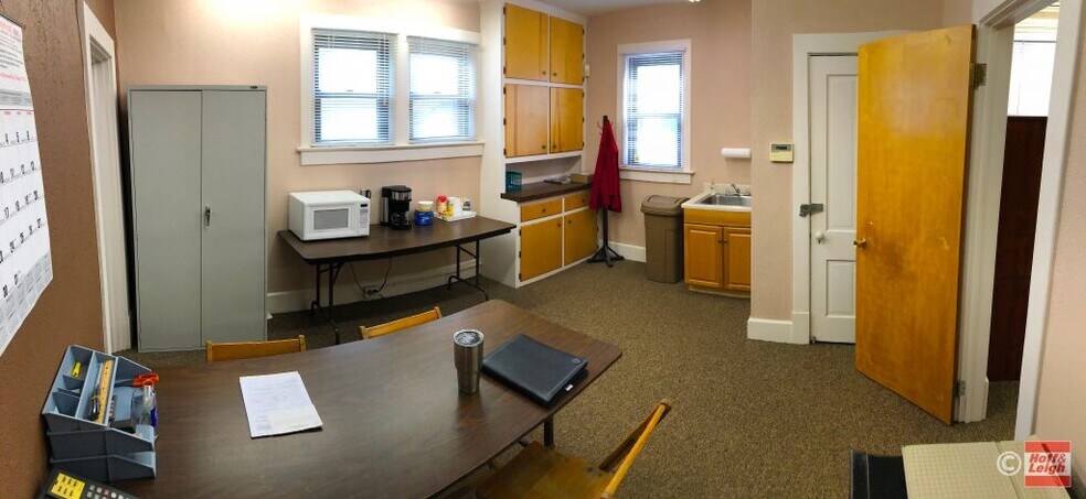 More Photos Of 2046 S Main St, Akron Office For Lease