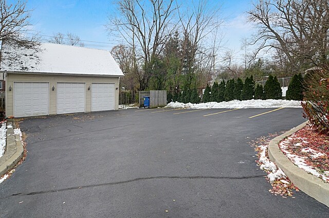 More Photos Of 103 E Ogden Ave, Clarendon Hills Medical For Sale