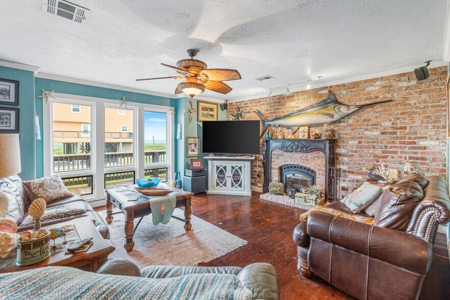 More Photos Of 2314 Teal St, Cameron Specialty For Sale