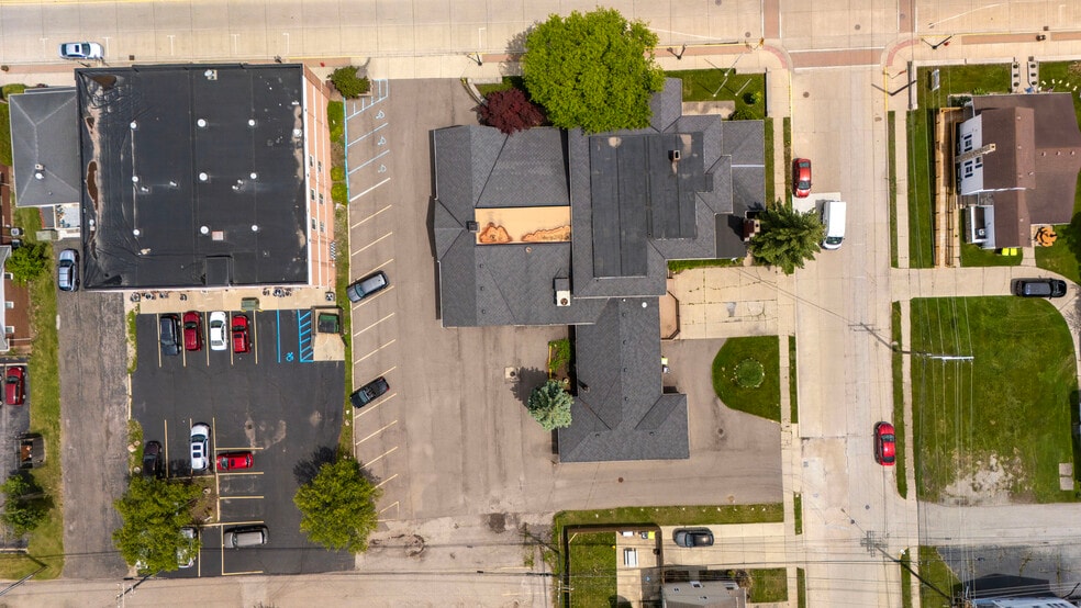 More Photos Of 209 N Main St, Belleville Medical For Sale