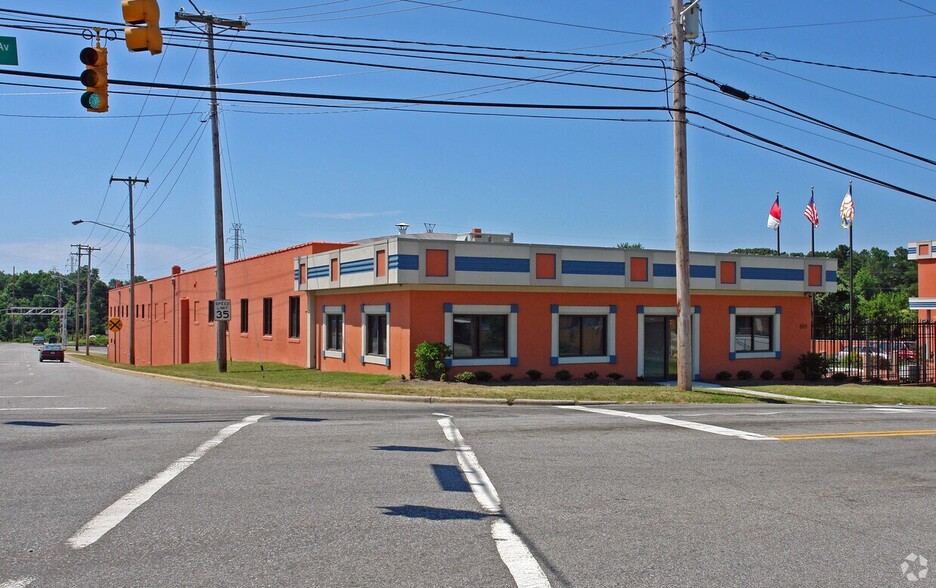 More Photos Of 807 W Ward Ave, High Point Office For Sale