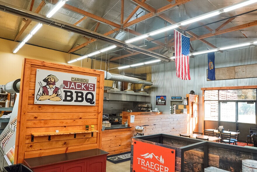 More Photos Of 50 N 2nd E, Soda Springs Convenience Store For Sale