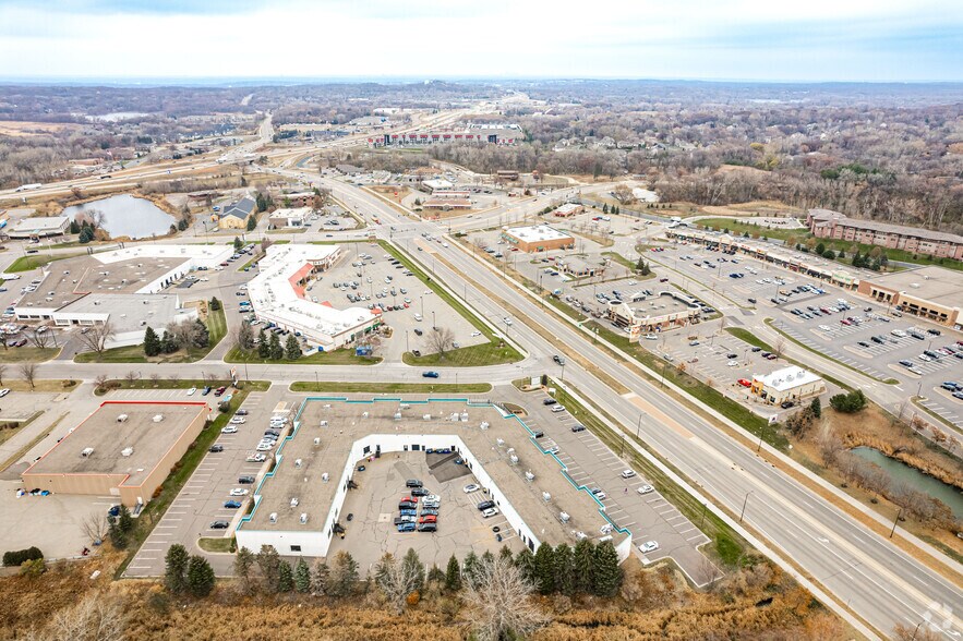 More Photos Of 17741-17823 Kenwood Trl, Lakeville General Retail For Lease