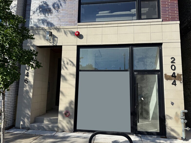 Primary Photo Of 2046 N Damen Ave, Chicago Storefront For Sale