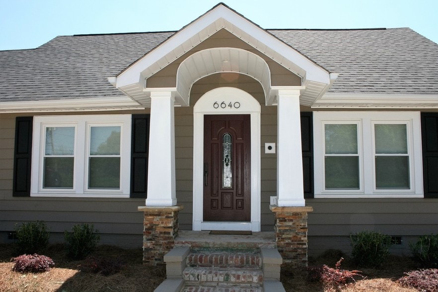 More Photos Of 6640 E Wilkinson Blvd, Belmont Office Residential For Lease