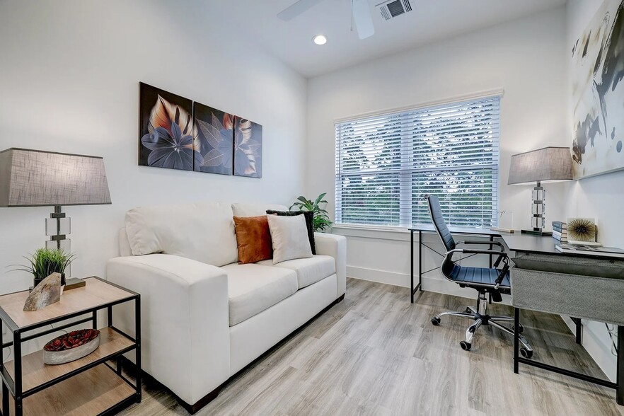 More Photos Of 3250 Sauce Pan Way, Katy Apartments For Sale