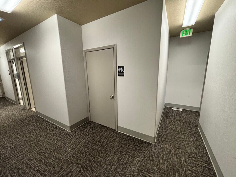 More Photos Of 1515-1535 Liberty St SE, Salem Medical For Lease