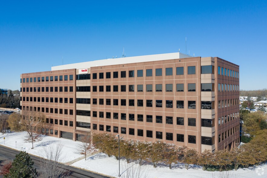 Primary Photo Of 3 Lincoln Centre, Oakbrook Terrace Office For Lease