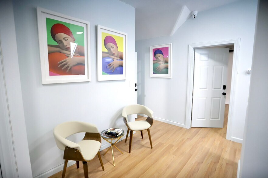 More Photos Of 170 Moore St, Brooklyn Service For Sale