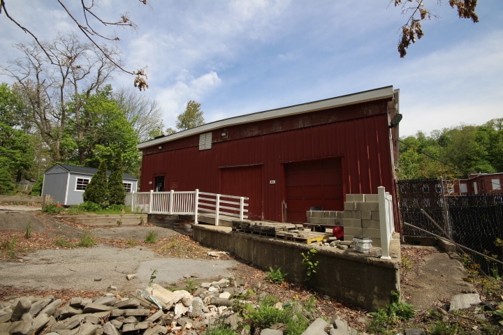 More Photos Of 21-69 S Main St, Leicester Service For Lease