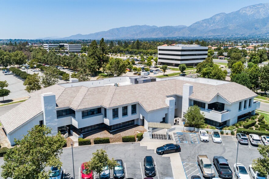 More Photos Of 10737 Laurel St, Rancho Cucamonga Medical For Lease