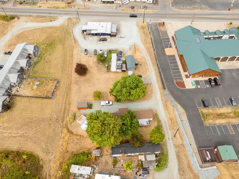 More Photos Of 125 Opresik Ln, Myrtle Creek Bar For Sale