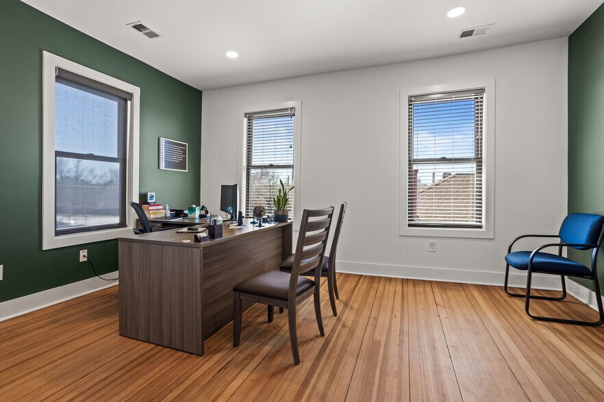 More Photos Of 204 Mills Ave, Greenville Office For Sale