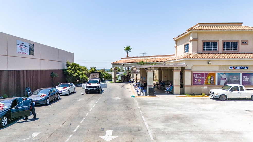 More Photos Of 2700 N Santiago Blvd, Orange Service Station For Sale