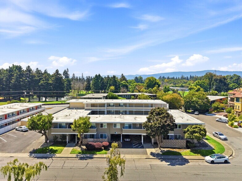 More Photos Of 527 Walker Dr, Mountain View Apartments For Sale