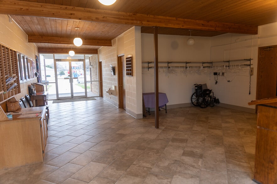 More Photos Of 381 H St, Hampton Religious Facility For Sale