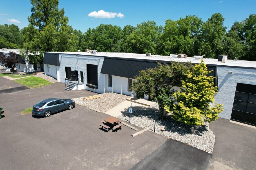 More Photos Of 201-375 Pheasant Run, Newtown Unknown For Lease
