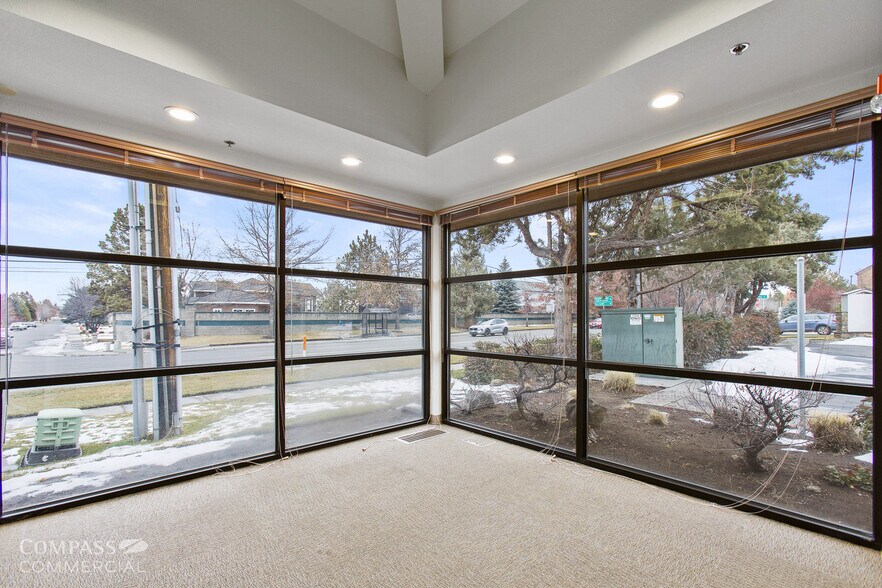 More Photos Of 2698 NE Courtney Dr, Bend Medical For Sale