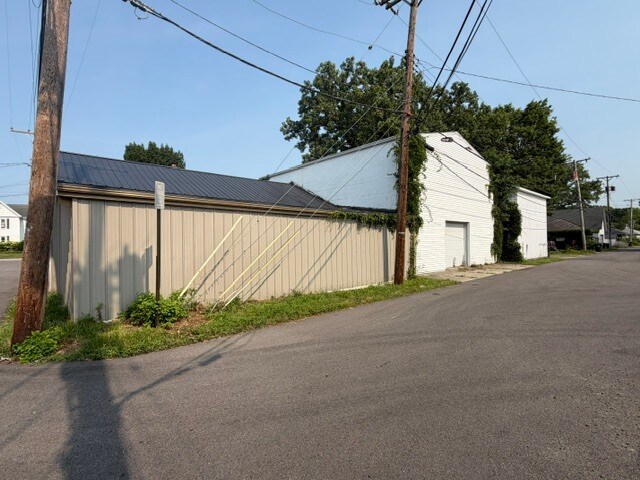 More Photos Of 17 Park Ln, Fairborn Industrial For Sale