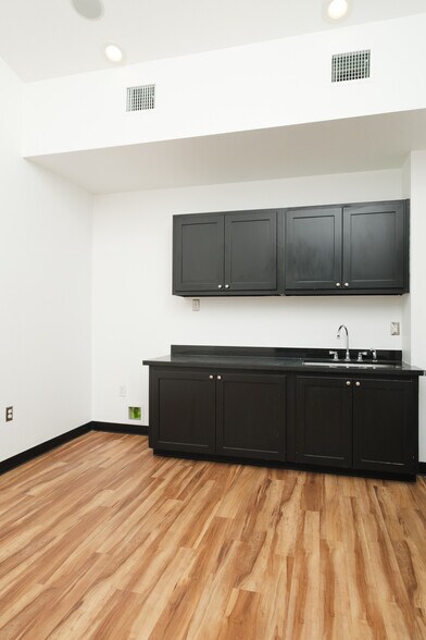 More Photos Of 750 William D Fitch Pky, College Station Medical For Sale