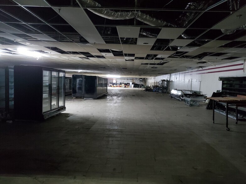 More Photos Of 926-932 Broadway, Newark Freestanding For Sale