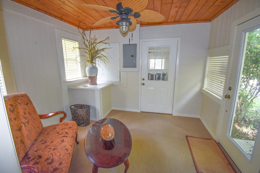 More Photos Of 19205 State Highway 181, Fairhope Office For Sale