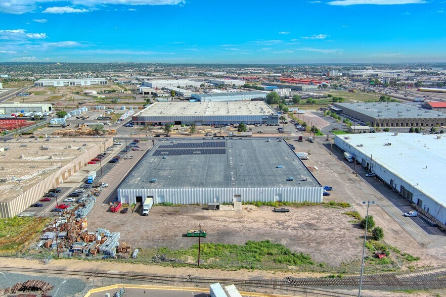 More Photos Of 500 W 53rd Pl, Denver Warehouse For Lease