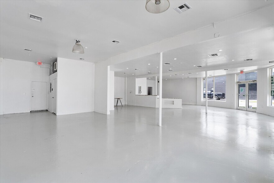 More Photos Of 2829 NW 13th Ave, Miami Storefront Retail Office For Lease