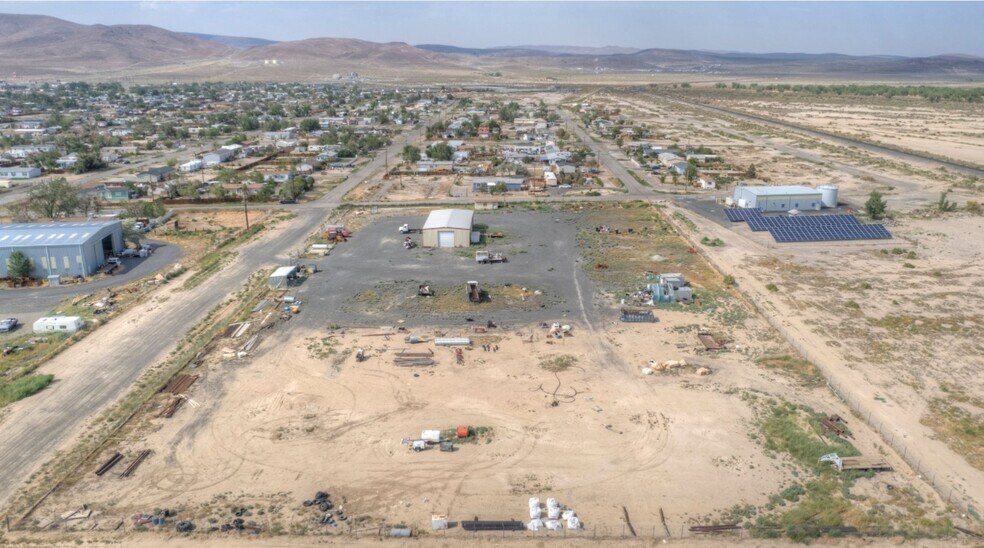 More Photos Of 1810 Lake St, Silver Springs Warehouse For Lease