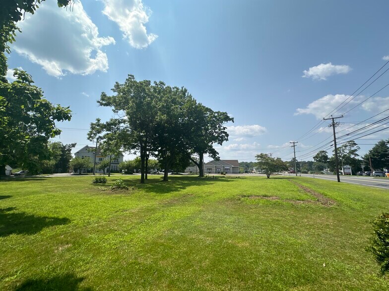 More Photos Of 60 Boston Post Rd, Madison Storefront Retail Office For Sale