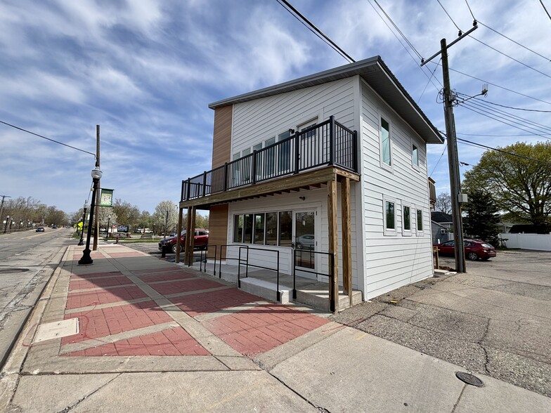 More Photos Of 114 N Putnam St, Williamston Freestanding For Sale