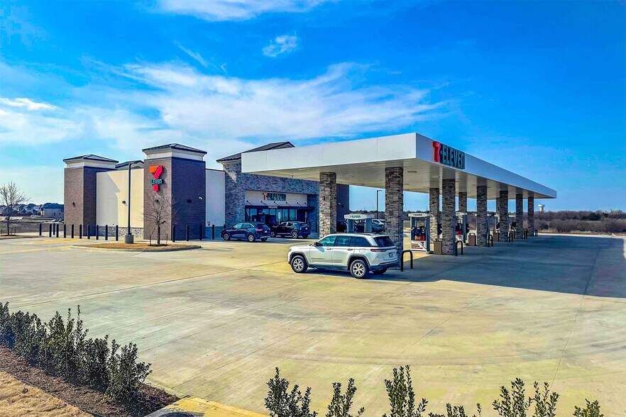 Primary Photo Of SWC Hwy. 287 & Miller rd, Midlothian Service Station For Sale