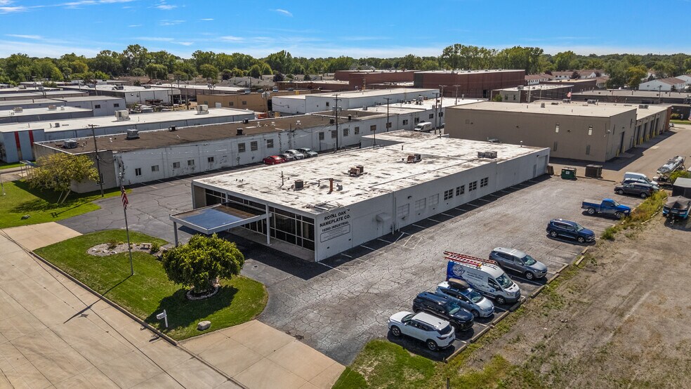 More Photos Of 16560 Industrial St, Roseville Warehouse For Sale