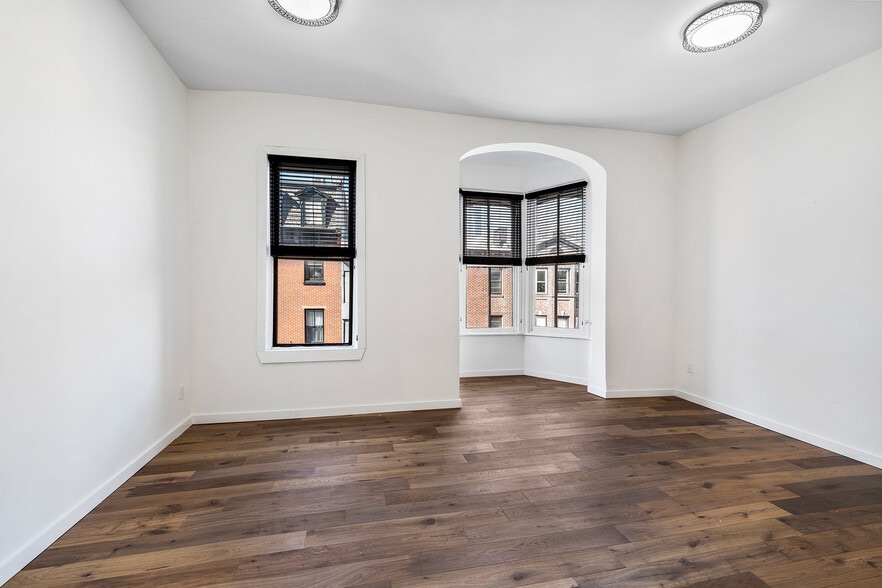 More Photos Of 1935 Spruce St, Philadelphia Apartments For Sale