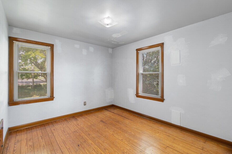 More Photos Of 1850 Whipple Ave NW, Canton Storefront Retail Residential For Sale
