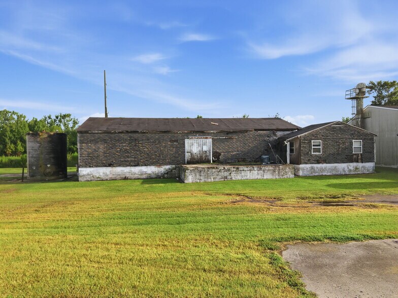More Photos Of 4911 Terra Ceia Road, Pantego Industrial For Sale